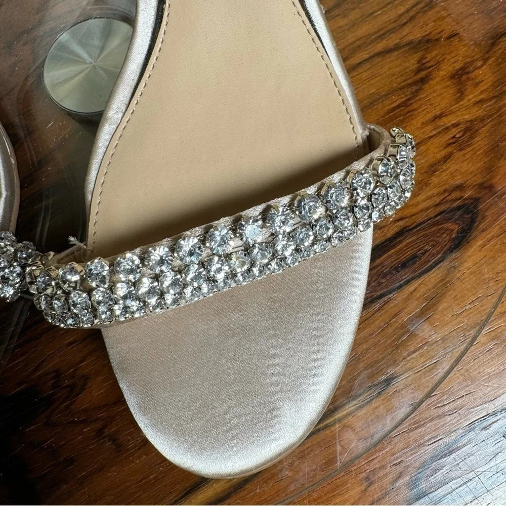 Badgley Mischka Lora Low Wedge Sandal - champagne satin - size 7